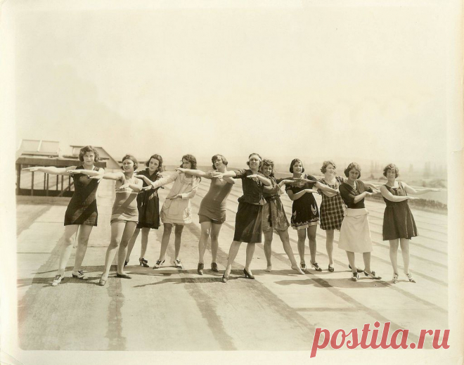 Ретро-дамы - Старинные купальные костюмы и купальщицы