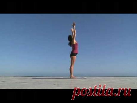 5 видео-уроков Сурья Намаскар от звездных учителей йоги