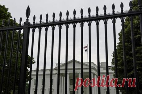 Белый дом призвали перенести крупный форум из ЮАР из-за поддержки России. Представители обеих партий Конгресса США призвали Белый дом перенести крупный торговый форум, посвященный закону об экономическом росте и торговых возможностях Африки (AGOA) из ЮАР из-за поддержки России. Об этом сообщает The New York Times со ссылкой на письмо американских законодателей.