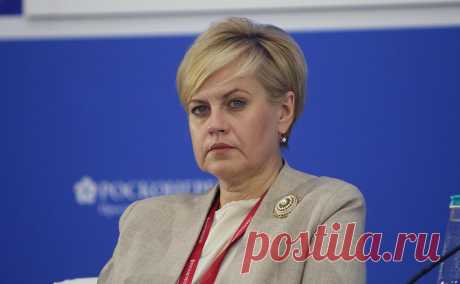 Задержана замруководителя ФТС Елена Ягодкина. По словам источника РБК, расследование касается начисления таможенных пошлин. Генерала Ягодкину проверяют на причастность к коррупции, добавил собеседник