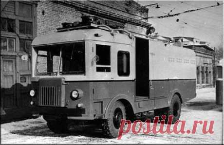 Грузовой троллейбус / Назад в СССР / Back in USSR