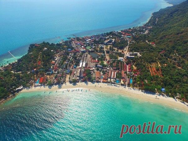 Кусочек острова Панган с высоты, где проходят легендарные FullMoon party. Таиланд. - Путешествуем вместе