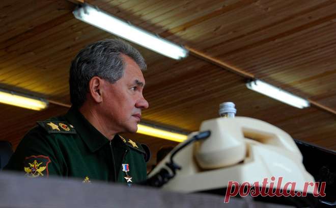 Шойгу назвал причиной крушения дрона нарушение США бесполетной зоны. Глава Минобороны Сергей Шойгу в ходе телефонного разговора с главой Пентагона Ллойдом Остином заявил, что причиной инцидента с крушением американского беспилотника над Черным морем стало несоблюдение США зоны ограничения полетов, говорится в сообщении Минобороны России.