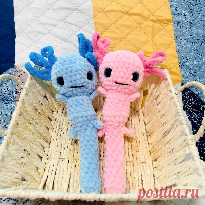 PDF Аксолотики Друзья крючком. FREE crochet pattern; Аmigurumi toy patterns. Амигуруми схемы и описания на русском. Вязаные игрушки и поделки своими руками #amimore - аксолотль из плюшевой пряжи, плюшевая амфибия.