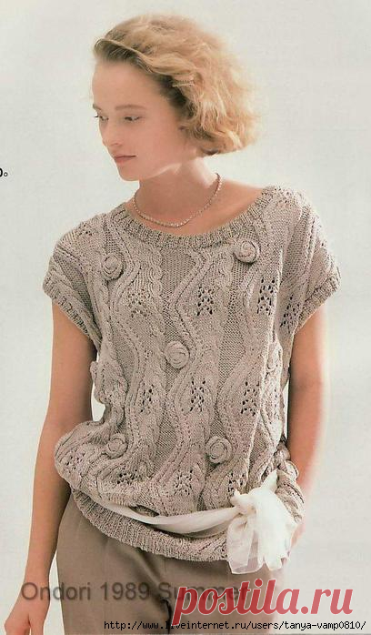 Безрукавка с розочками