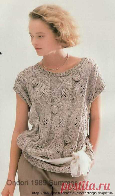 Безрукавка с розочками