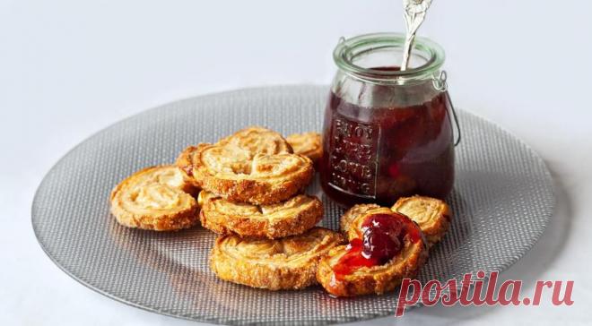 Печенье пальмьеры - основа для берлинского печенья - ПУТЕШЕСТВУЙ ПО САЙТУ. Пальмьеры – это легкие воздушные печенья, которые требуют только двух ингредиентов – слоеного теста и сахара. Французы считают, что они похожи на пальмовые листья – отсюда и название, а также на слоновьи уши и сердца. Но как бы вы их ни называли, эти печенья готовятся легко и просто. ИНГРЕДИЕНТЫ 1 …