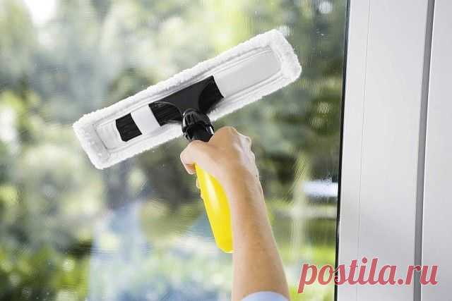 КАК СОХРАНИТЬ ЧИСТОТУ ОКОН НАДОЛГО.
Смешайте три чайных ложки воды, семь ложек глицерина и несколько капель нашатырного спирта