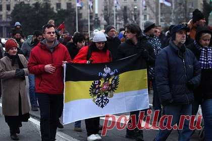 В Молдавии признали экстремистским российский имперский флаг. В Молдавии суд признал экстремистским российский имперский флаг. Сообщается, что соответствующее решение принял суд Кишинева. Ранее Генпрокуратура, Минюст и госбезопасность Молдовы потребовали признать экстремистским российский имперский флаг, состоящих из горизонтальных черной, желтой и белой полос.