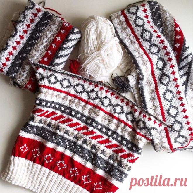 Публикация Jekaterina S. в Instagram • Сен 27 2015 в 7:28 UTC 445 отметок «Нравится», 24 комментариев — Jekaterina S. (@kunai_kat) в Instagram: «Очередной этап марафона от @knit.benefit . Задание пончо Индейское бохо. Я как всегда вязала…»