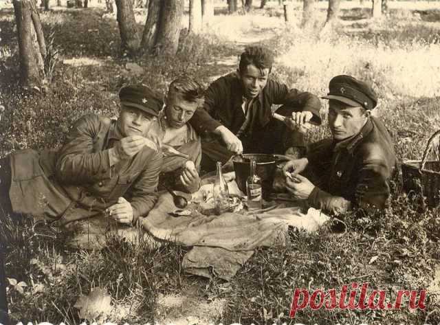 Фотографии времен ВОВ / Назад в СССР / Back in USSR