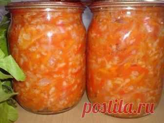 Салат овощной с капустой и рисом