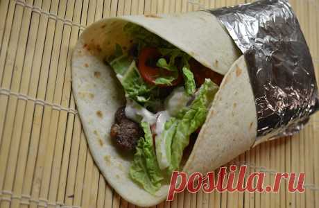 Buvusios kebabinės darbuotojos receptas, kaip gaminti tobulus kebabus! Naminiai (netikri) kebabai su malta mėsa | Receptas - ☑️ patiekalas, kurį nesunkiai pasigaminsite pagal šį receptą.🍽️ Išbandyk šį receptą jau dabar!