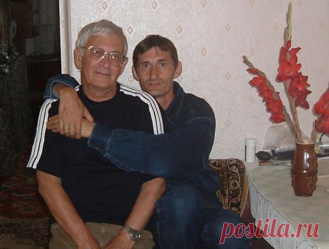 (1) Евгений Домашев