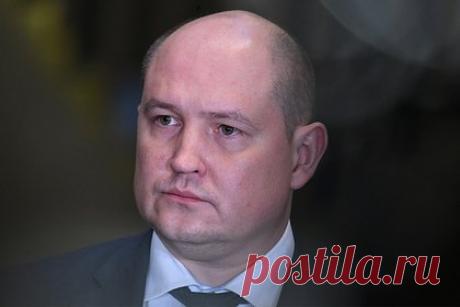 В Севастополе объявили воздушную тревогу. В Севастополе объявили воздушную тревогу. Соответствующий пост опубликовал губернатор города Михаил Развожаев в своем Telegram-канале. «Внимание всем! Воздушная тревога!» — написал он под видео со звучащим сигналом. Каких-либо других подробностей градоначальник не привел.