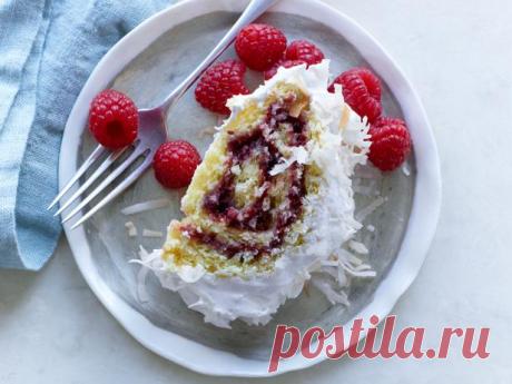 Кокосовый рулет с джемом