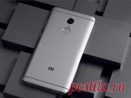 Xiaomi Redmi Note 4 прошёл тест на ремонтопригодность Ресурс FoneArena решил проверить на ремонтопригодность популярный смартпэд Xiaomi Redmi Note 4, который вышел в прошлом году и стал самым быстропродаваемым смартфоном в Индии за всю историю компании. В разборке участвовала индийская версия с восьмиядерным процессором Snapdragon 625. Напомним, для международного рынка предлагается модификация на десятиядерном Helio X20. Разборка Xiaomi Redmi Note 4 началась со снятия металлической задней…