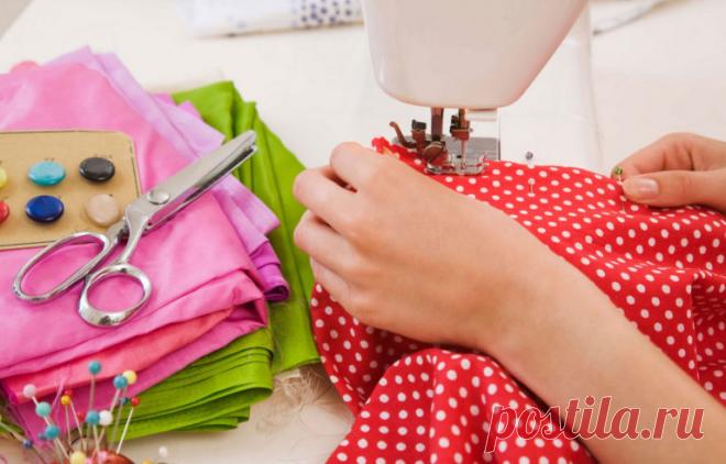 То, что сшила Ирина из 4-х наволочек, пригодится каждому… Оригинальная вещь своими руками! Моя подруга по рукоделию, Ирина, ни минуты не может посидеть спокойно. Всегда что-то шьёт,придумывает, для мужа, то для детей. Вчера я пришла к ней в гости и увидела необычный матрас,на котором играли её дочки. Я очень удивилась и расспросила, что, да как. И она мне подробно рассказала, как смастери