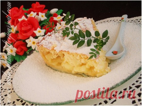 Рецепт творожной шарлотки с яблоками в мультиварке / Простые рецепты