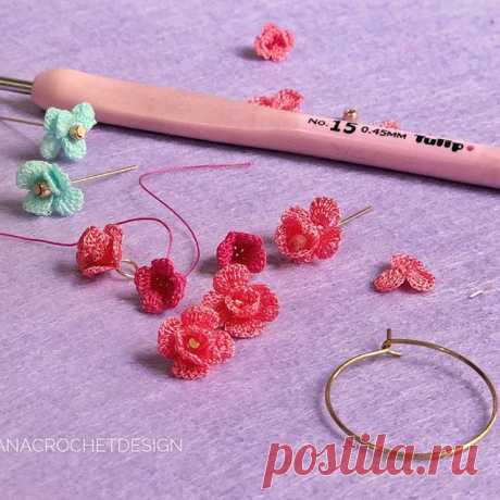Happy weekend everyone!! I’m working on a new flower pattern. It’s handcrocheted from sewing thread with 0.45mm hook. Check my blog for the latest flower pattern and some free pattern tutorial.
.
.
.
.
.
. #crochetgram #crochetaccessories #crochetflower #handmadejewelry #diyjewelry #handcrafted #swarovski #wedding #sgmom #bijoux #weddingku #tasselearrings #swarovskicys #sgmaker #mompreneur #crochet #miniaturecrochet #beadedearrings #crochet #handmadegifts #tasselnecklace #...