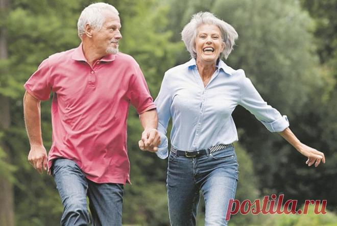 Основные заповеди долгой жизни - Упражнения и похудение Запомните! 1. НЕ ОБЪЕДАЙТЕСЬ! Вместо привычных 2500 калорий довольствуйтесь 1500. Тем самым вы устроите разгрузку своим клеткам и поддержите их активность. Питайтесь уравновешенно: ешьте не много, но и не слишком мало. 2. МЕНЮ ДОЛЖНО СООТВЕТСТВОВАТЬ ВАШЕМУ ВОЗРАСТУ. — У 30-летних женщин морщинки появятся позднее, если они регулярно будут, есть печень и орехи. — Людям старше …