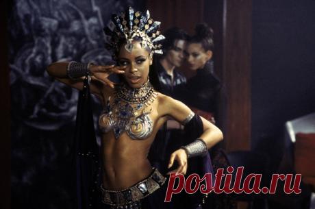 СУПЕР СКРАБ ДЛЯ КИШЕЧНИКА 
С возрастом всем «пышечкам» приходится делать выбор. Оставаться такой же «пышечкой» до конца дней своих или стать «стройняшкой». Так вот, этот пост именно для тех «пышечек», которые все - таки решили стать «стройняшками». И не только. Всем тем кто хочет оздоровить свой организм.


Дабы улучшить цвет лица придется завтракать ни кофе с мандаринами, а несколько «изысканнее». По утрам в течение месяца (чтобы увидеть результат) вам придется употреблят...