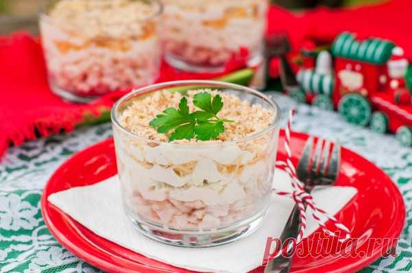 Салаты на Новый год: Рецепт с курицей и орехами - Рецепты. Кулинарные рецепты блюд с фото - рецепты салатов, первые и вторые блюда, рецепты выпечки, десерты и закуски - IVONA - bigmir)net - IVONA bigmir)net