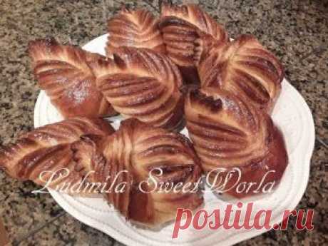 Фантастически вкусные и сладкие булочки - бриоши, которые приготовлены дома, на домашней кухне, из мягкого как пух дрожжевого теста, всегда будут в большом п...