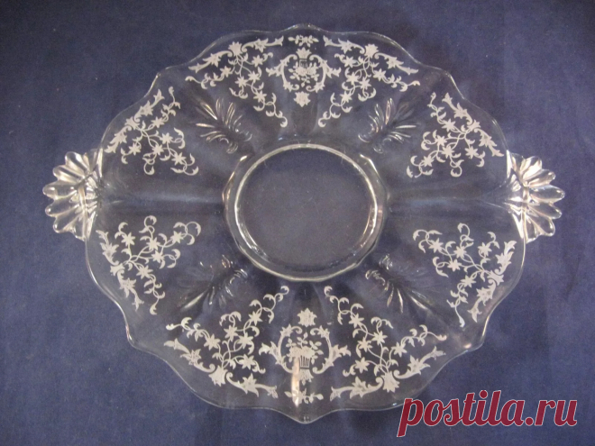 Fostoria Navarre Clear Handled Cake Plate Platter Etch Baroque Shape 10