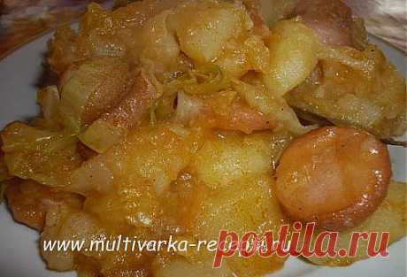 Картошка тушенная с капустой и с сосисками в мультиварке