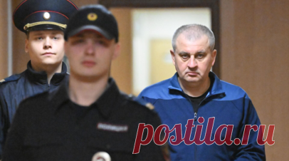 ТАСС: осуждённый экс-генерал Шамарин дал показания на генерала Оглоблина. Экс-замначальника Генштаба Вооружённых сил России разжалованный генерал Вадим Шамарин, осуждённый по делу о взятке, дал показания в рамках второго уголовного дела генерал-майора Александра Оглоблина. Читать далее