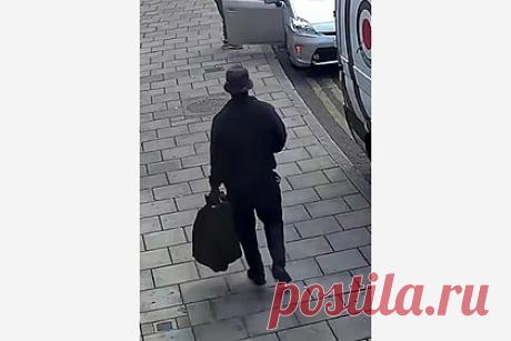 Бывший охранник надел старую форму и вынес из банка 12 миллионов рублей