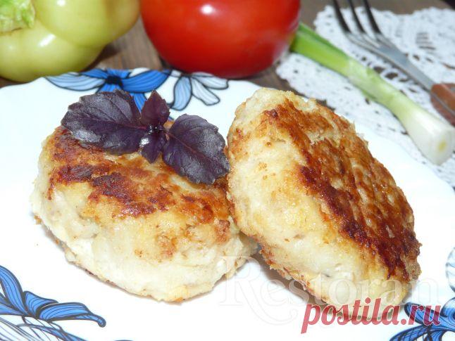 Нежные котлетки из трески Предлагаю рецепт приготовления рыбных котлет. Котлетки получаются очень нежными и подойдут к любому гарниру. пошаговая инструкция