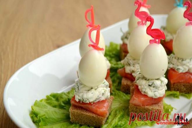 Канапе на шпажках на праздничный стол: простые и вкусные рецепты.
