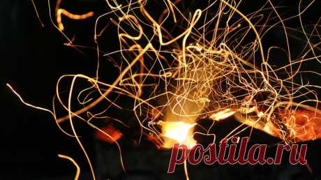 Почему конфликт — это энергия и творческая сила Конфликт — это не только ссоры и несовпадение взглядов. На самом деле он всюду: в желаниях, когда мы хотим того, чего у нас нет; в обстоятельствах: когда что-то идет не так, как мы задумали. Конфликт поглощает нашу энергию, если с ним неправильно обращаться. Новый взгляд на спорные ситуации предлагает книга «Конфликт — это подарок» ( оказывается, конфликт из разрушающего действа можно превратить в энергию и творческую силу —