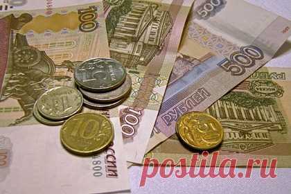 Аналитики предрекли рост курса рубля к доллару перед Новым годом. Аналитики предрекли рост акций на российском рынке и курса рубля к доллару на следующей укороченной неделе перед Новым годом. Ожидается, что индексы Мосбиржи и РТС вырастут на 0,9 процента до 3738 пунктов и на 1,8 процента до 1612 пунктов соответственно. Курс доллара снизится на 15 копеек до 73,50 рубля.