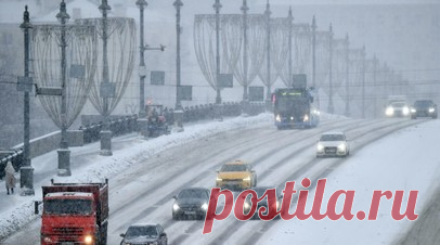 Синоптик Леус: в столичном регионе выпало около 20% от месячной нормы осадков. Ведущий специалист центра погоды «Фобос» Михаил Леус заявил, что в столичном регионе уже выпало около 20% от месячной нормы осадков в виде снега с дождём. Читать далее