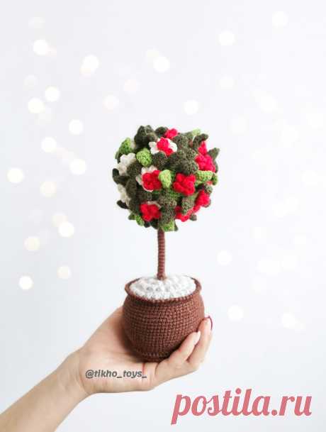 PDF Розовый куст крючком. FREE crochet pattern; Аmigurumi toy patterns. Амигуруми схемы и описания на русском. Вязаные игрушки и поделки своими руками #amimore - декоративные цветы в горшочке, куст роз, розы, цветок в горшке.
