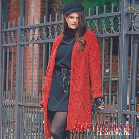 Пальто с узорами ромбы и косы &quot;Lady from Paris&quot;, вязаное спицами