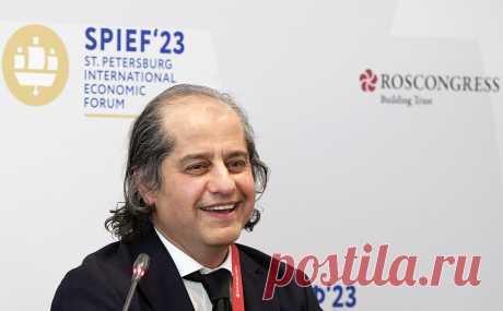 «Можете представить президента с чипом в мозге?» Советник Neurаlink об ИИ. Шехзад Хан, научный сотрудник лаборатории искусственного интеллекта MIT-IBM Watson и консультант нейротехнологической компании Маска Neuralink, о том, почему подключать людей к искусственному интеллекту — это опасно и неизбежно