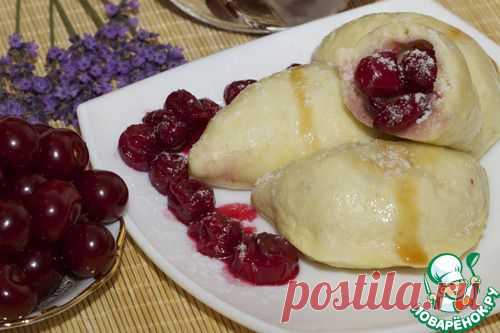 Любимые варенички с вишней.