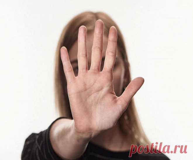 Хиромантия: гадание по линиям на руке с разъяснениями и фото Нанесение рисунка на ладонь (хирография) способно изменить жизнь. На руке человека располагается множество чувствительных рецепторов.