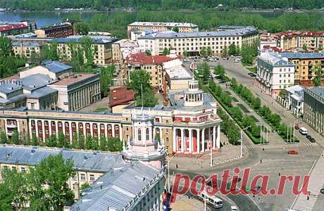 Лучше, чем в Москве. Десять городов России с самым высоким качеством жизни Рейтинг Финансового университета при правительстве РФ основан на мнении местных жителей. Они оценивали медицинское обслуживание, дороги, культуру и образование, жилищное хозяйство, работу местной влас…