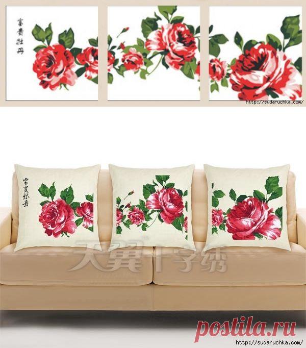 "Розы". Вышивка крестом на подушках