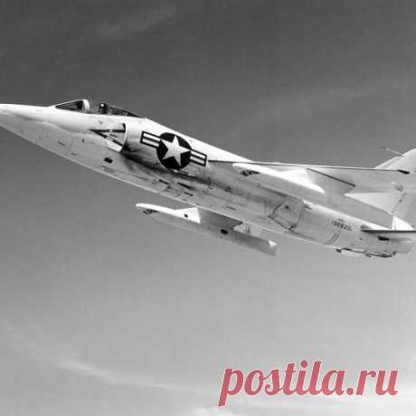 как американский пилот сам себя сбил