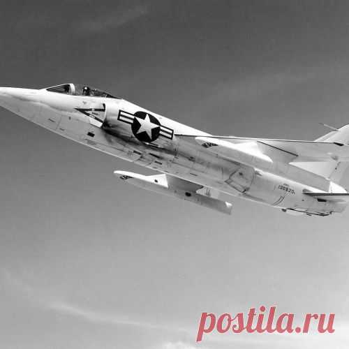 как американский пилот сам себя сбил