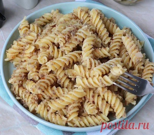 Рецепты макарон по-флотски с вареным мясом: отварная говядина и свинина, фарш Насладитесь вкусом макарон по-флотски с вареным мясом, говядиной или свининой, используя наши проверенные рецепты. Готовим для вас классическое блюдо с отварным фаршем и мясом, которое понравится всей семье.