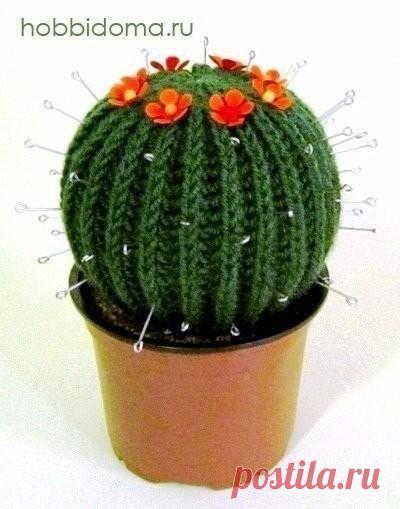 ​Игольница-кактус или новый зеленый друг Игольница-кактус или новый зеленый другСегодня будем создавать милашку-кактус, который станет не только украшением рабочего стола, но и удобным домиком для ваших спиц и крючков. Это так здорово, когда нужные вещи еще и красивые, правда? Что нам понадобится:
Зеленые ниточки для...