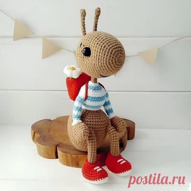 Муравей крючком. Амигуруми схемы и описания. Автор: Bi Kutu Oyuncak | IRINELY.ART