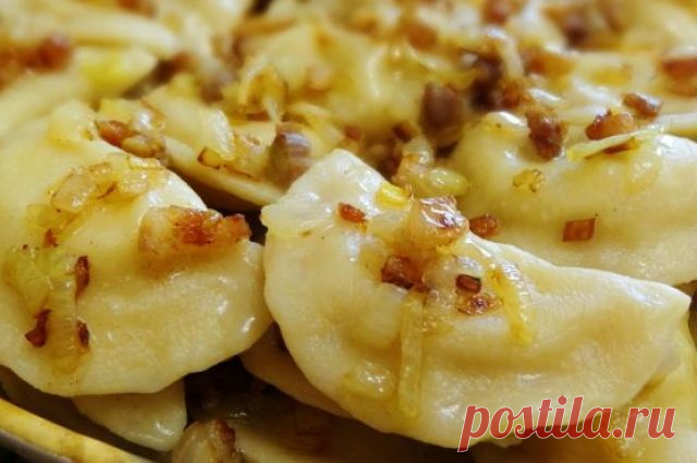 Готовим вареники: самые лучшие рецепты с разными начинками Благодаря своей истории и непревзойденному вкусу, вареники, как и много лает назад так и сейчас охотно готовят многие хозяйки. Поэтому специально для вас мы подобрали несколько лучших рецептов.